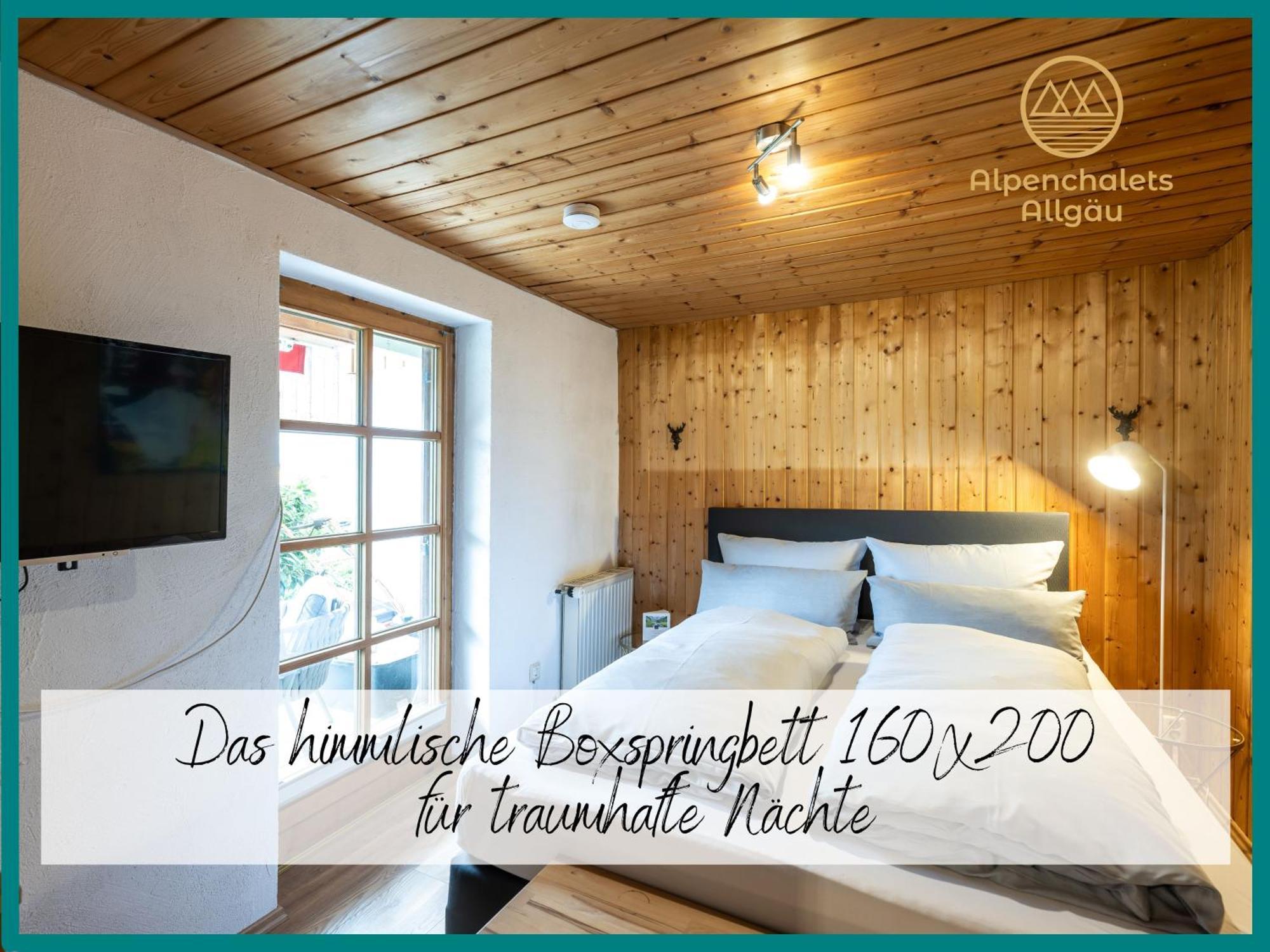 Allgäuer Alpenchalets: Cozy Mountain Retreat With Dog-friendly Options *