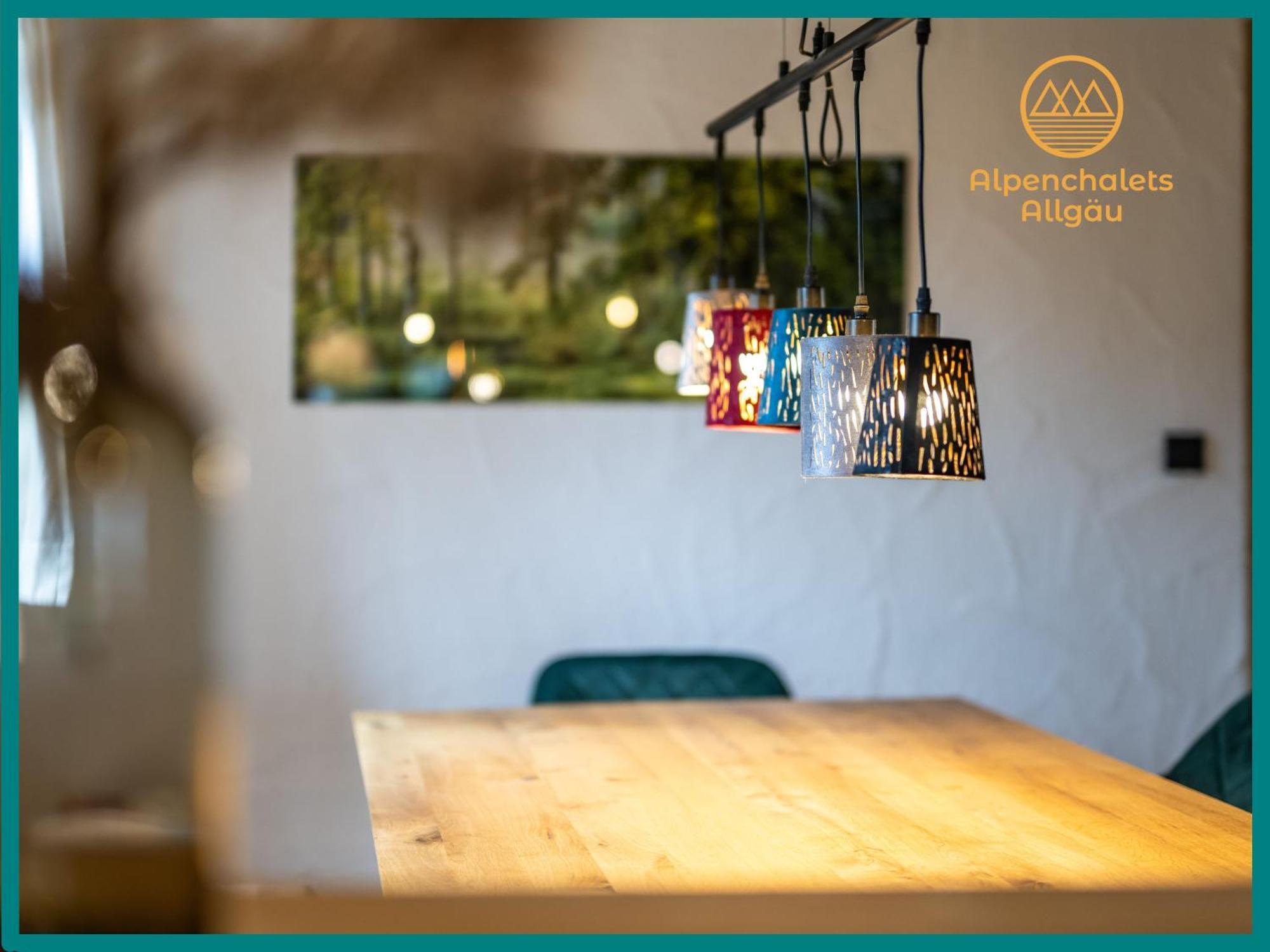 Allgäuer Alpenchalets: Cozy Mountain Retreat With Dog-friendly Options *